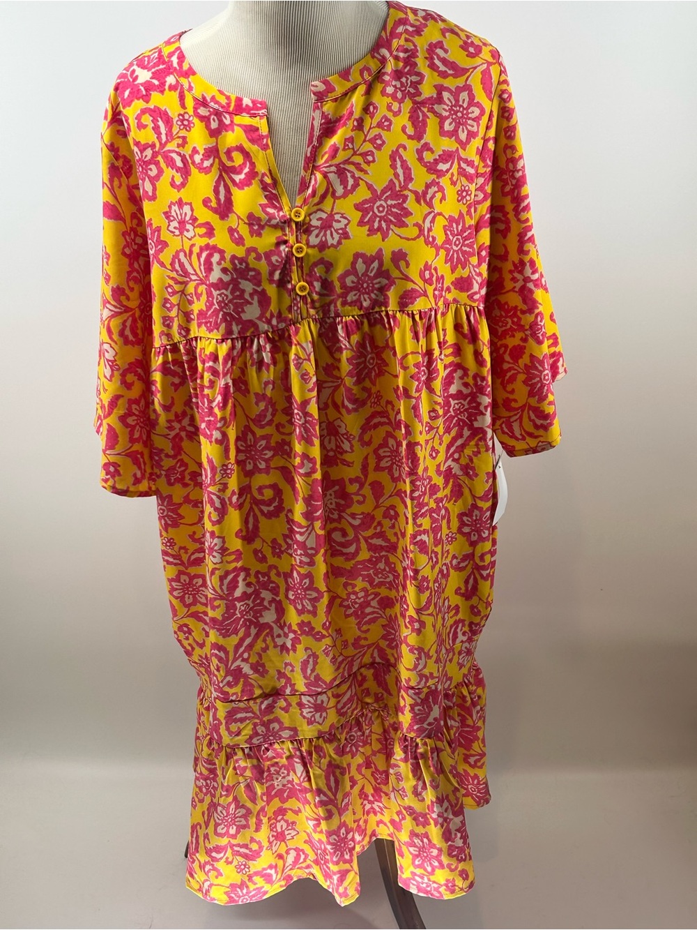 Gigio Boutique Floral Print Dress Pink And Yellow Size Medium